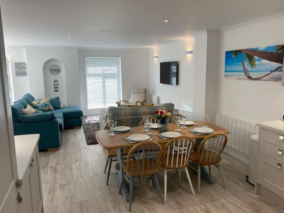 Surf'S Up! Perfect Base For Holidays Or Work In Cornwall St Columb Major Kültér fotó